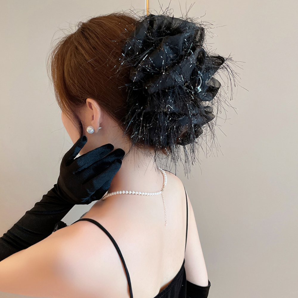 Elegant Feather Hair Claw Clip – Luxury Bowknot Shark Clip for Chic Updos