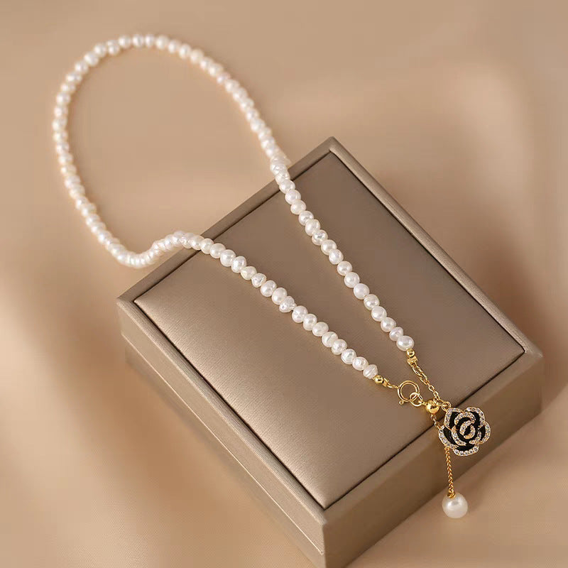 Adjustable Freshwater Pearl Necklace with Camellia Pendant – Elegant French Vintage Style