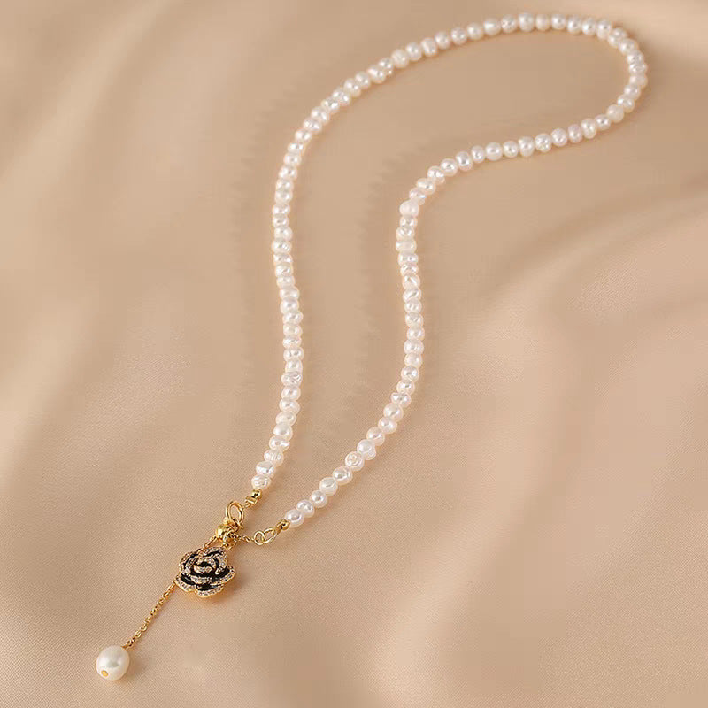 Adjustable Freshwater Pearl Necklace with Camellia Pendant – Elegant French Vintage Style