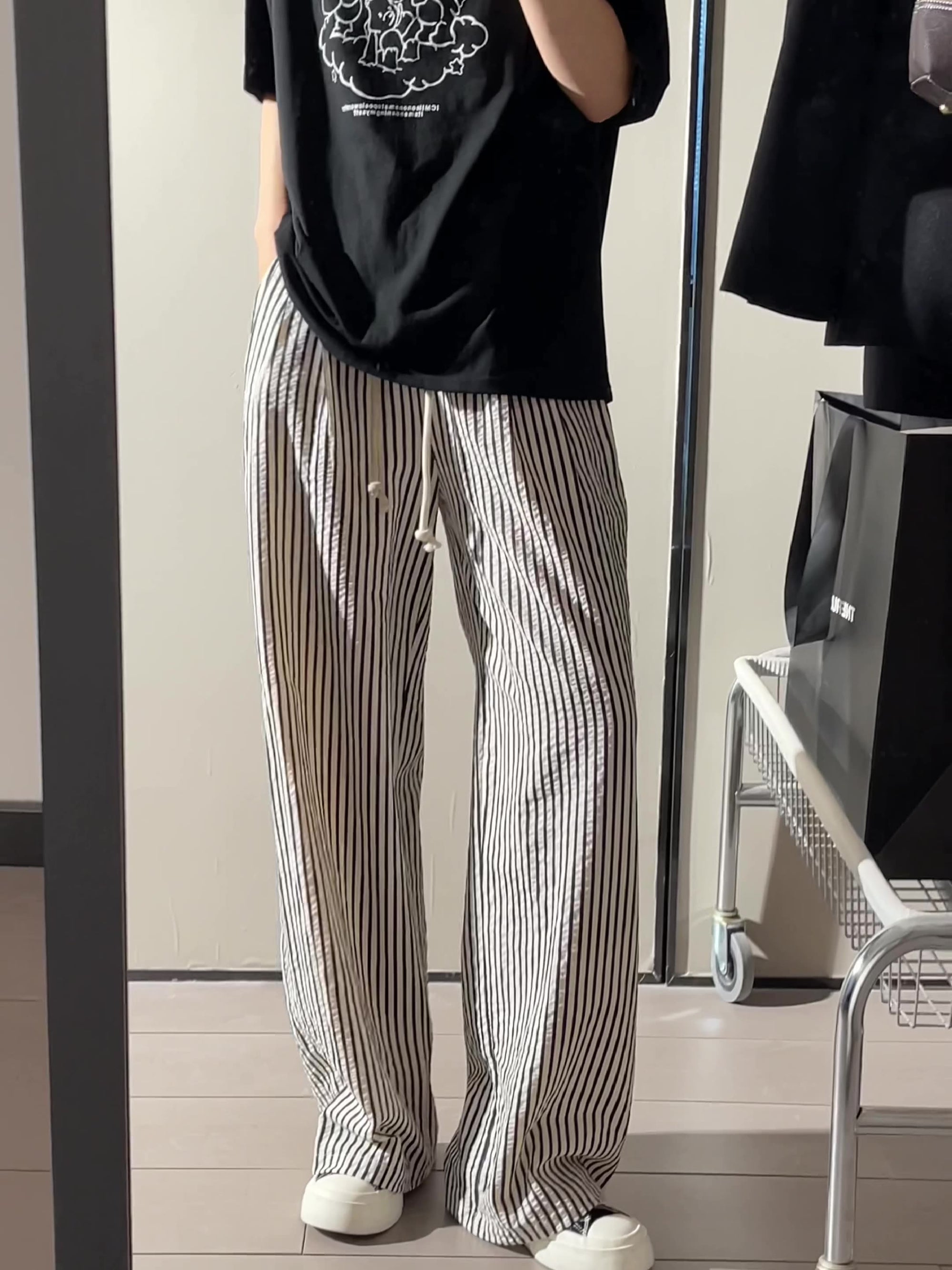 Striped Wide-Leg Lounge Pants for Women – Lightweight, Relaxed Fit Summer Trousers 2025