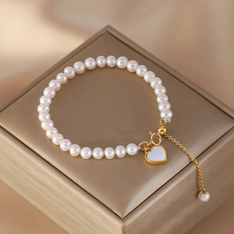 Minimalist Natural Pearl Bracelet for Women – Gold Heart Accent & Adjustable Fit