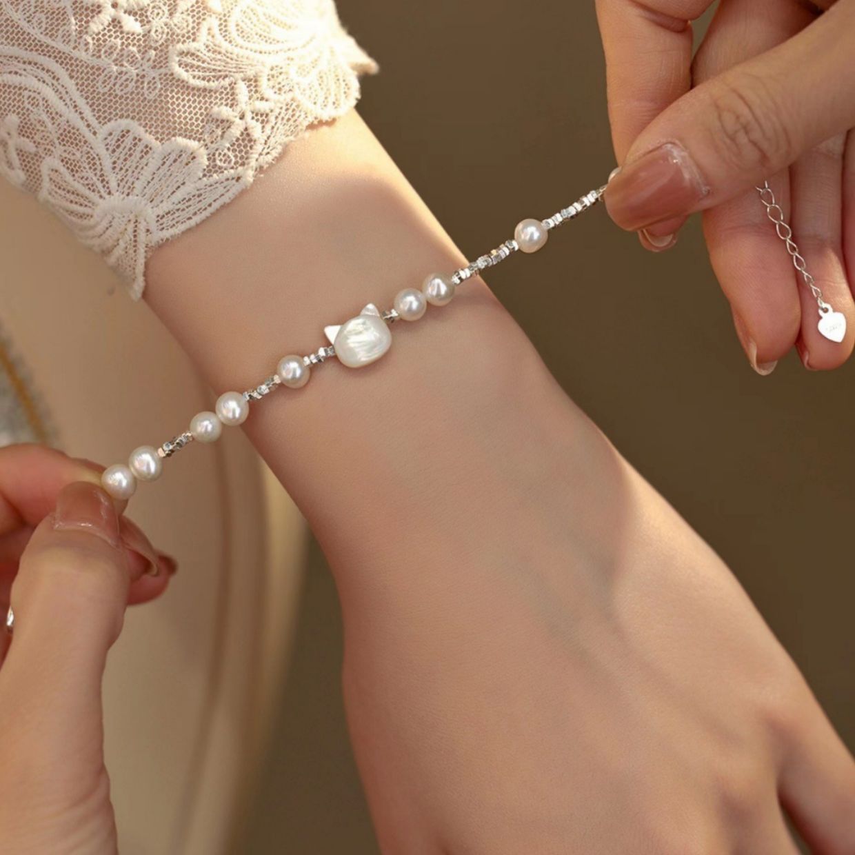 Freshwater Pearl Cat Beaded Pearl Bracelet